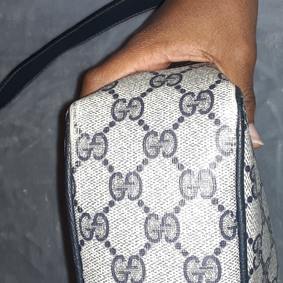 Gucci Vintage Purse - Picture 5 of 16